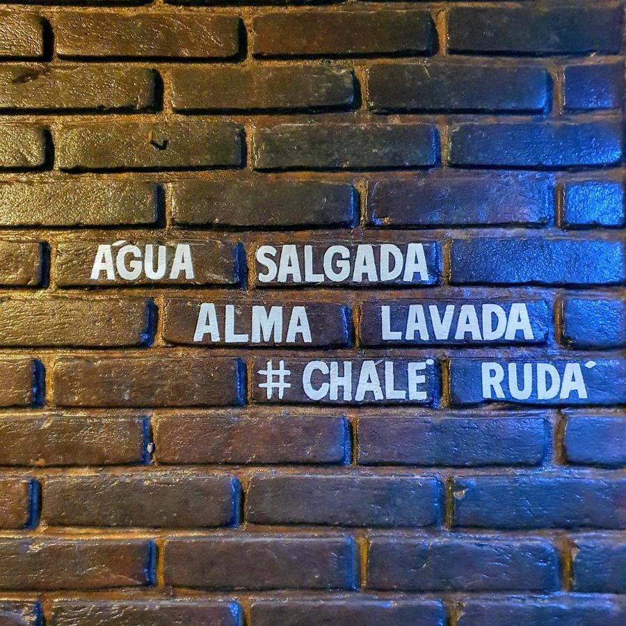 Chale Rustico E Charmoso Na Praia Para Casal! Apartman Ubatuba Kültér fotó