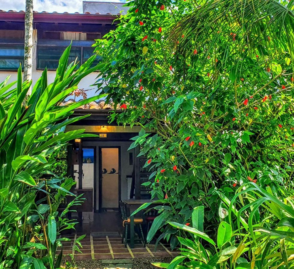 Chale Rustico E Charmoso Na Praia Para Casal! Apartman Ubatuba Kültér fotó